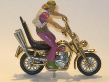 Indlæs billede til gallerivisning Beeza Hippie Chopper. Britains. Vintage 1:32
